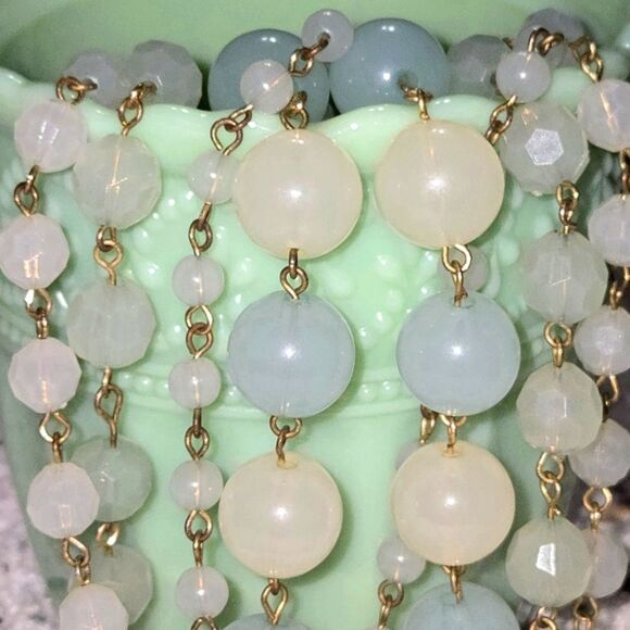 Beaded Necklace  - Picture 6 of 9